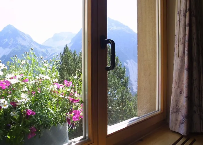 Отель The Excelsior Ostfluegel 3*