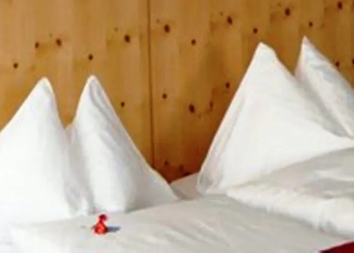 Отель The Excelsior Ostfluegel