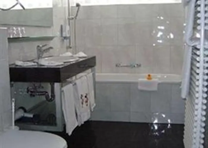 The Excelsior Ostfluegel