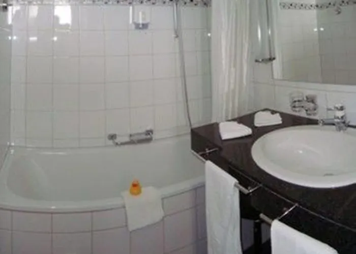 The Excelsior Ostfluegel