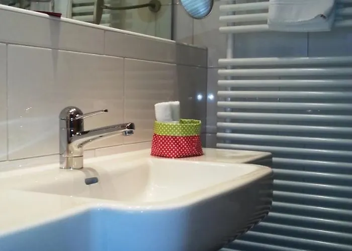 The Excelsior Ostfluegel 3*