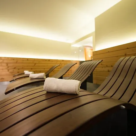 Hotel The Excelsior Ostfluegel 3*