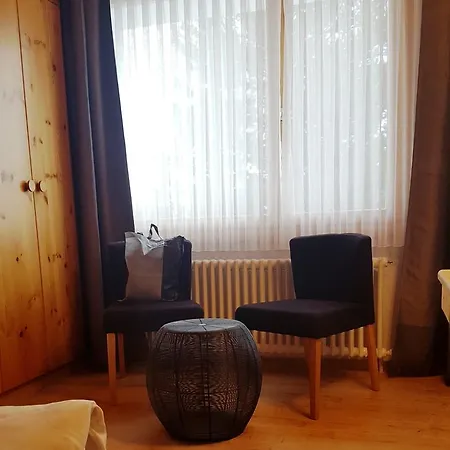 The Excelsior Ostfluegel