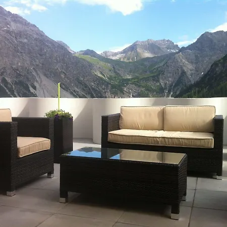 Hotel The Excelsior Ostfluegel 3*