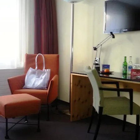 Hotel The Excelsior Ostfluegel 3*